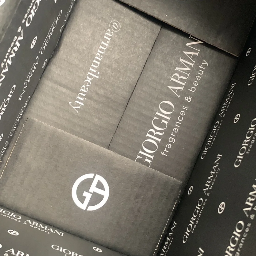 GIORGIO ARMANI Black Luxury Shipping Box Packaging Sturdy Wrap Gift Pack